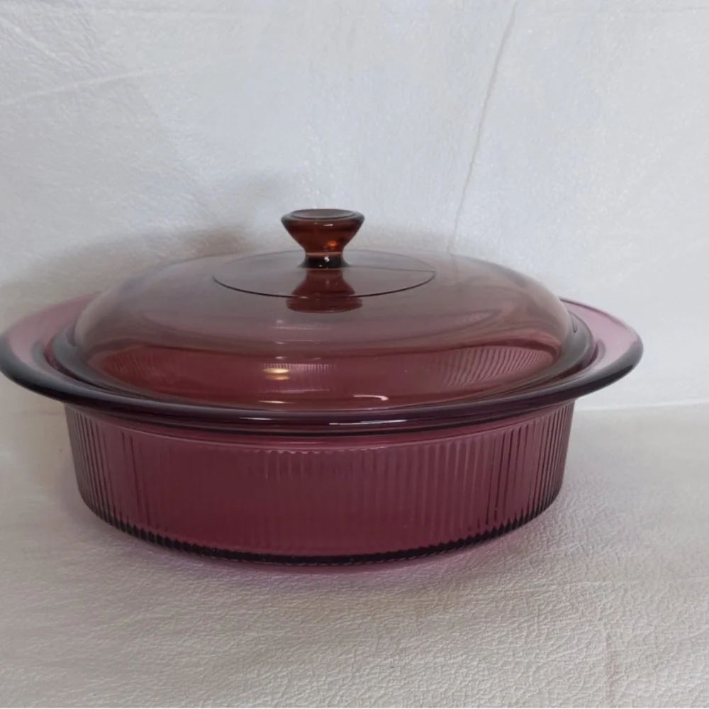 Pyrex Pink Glass Casserole Dish with Lid